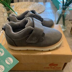 Stride Rite Gray Kids Dress Shoes